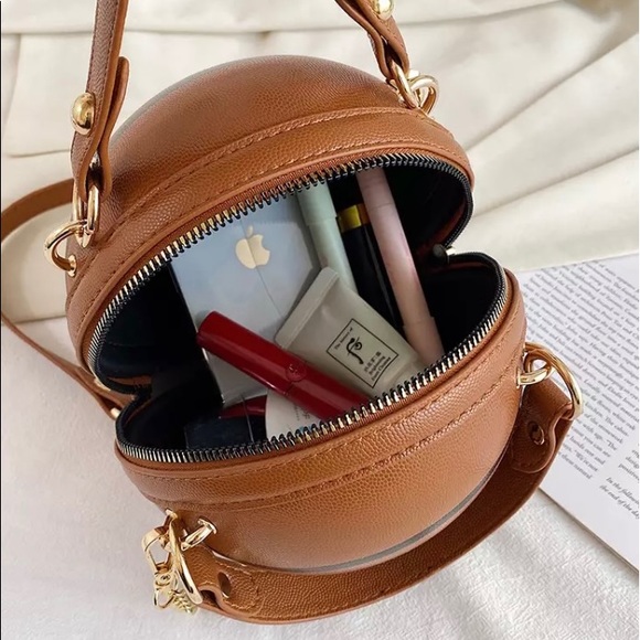 Basketball ๐ shape bag . - Picture 2 of 4